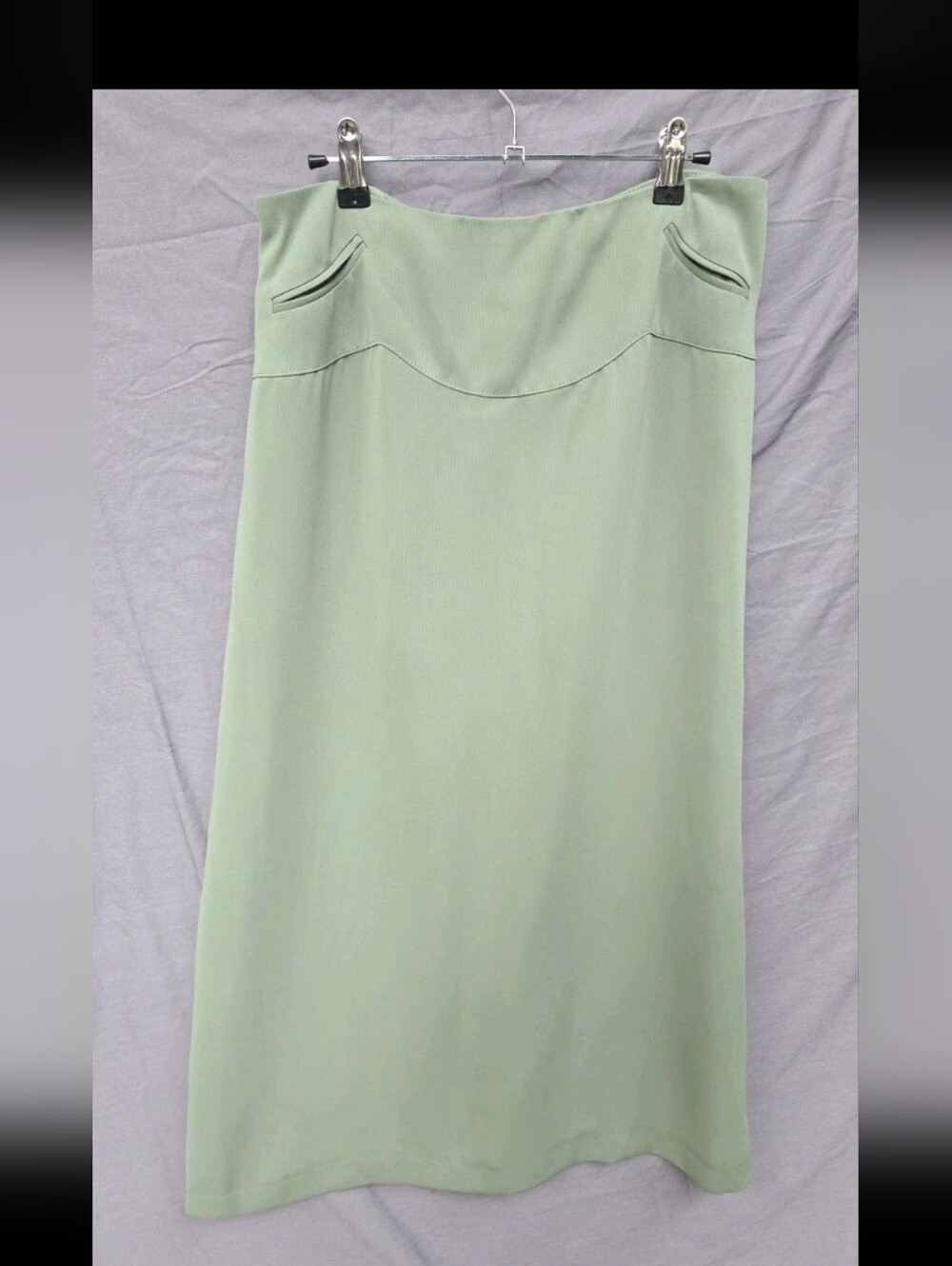 Vintage Harvé Benard Women’s Skirt Sage Green High Waist 80/90s Corporate girlie